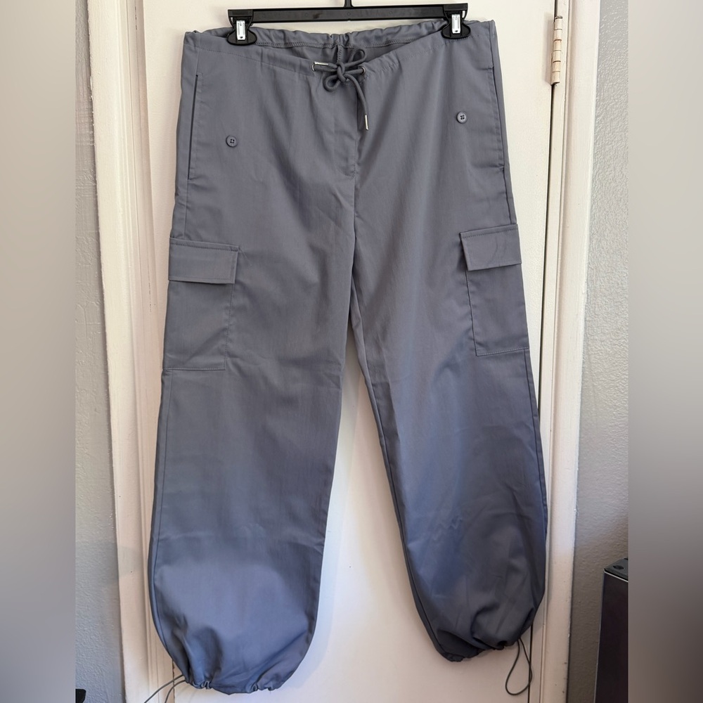 Grey Parachute Cargo Pants – Elastic Drawstring Waist – Relaxed Fit